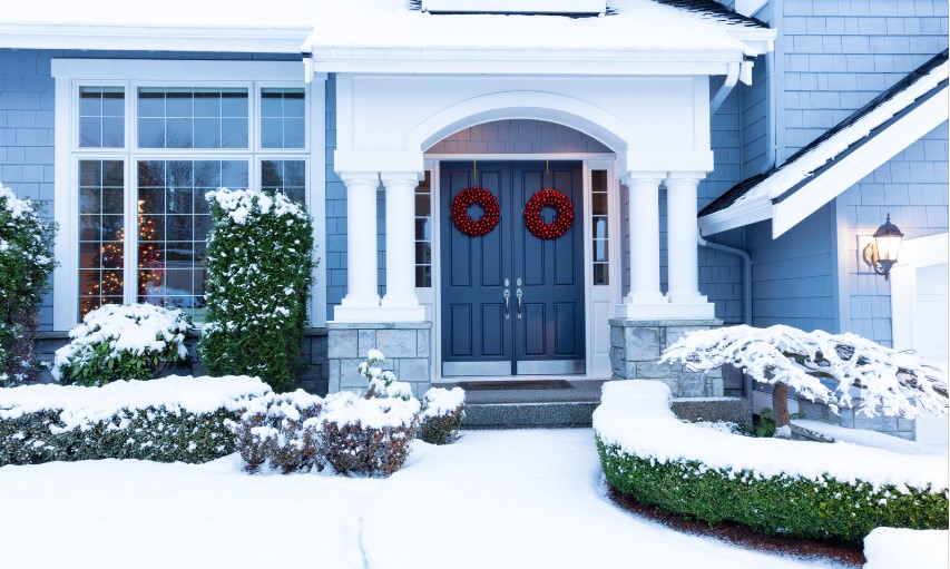 Home's Exterior for festive season